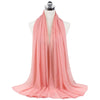 Pinkes Chiffon-Instant-Schal, drapiert um den Hals eines Mannequins.