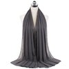 Dunkelgraves Chiffon-Instant-Schal über einem Mannequin