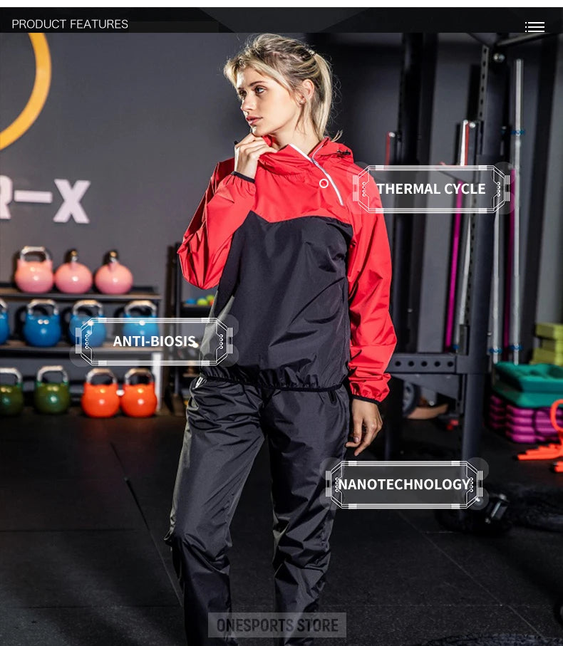Une femme en maillot de fitness rouge et noir se tient dans une salle de sport avec divers équipements visibles.