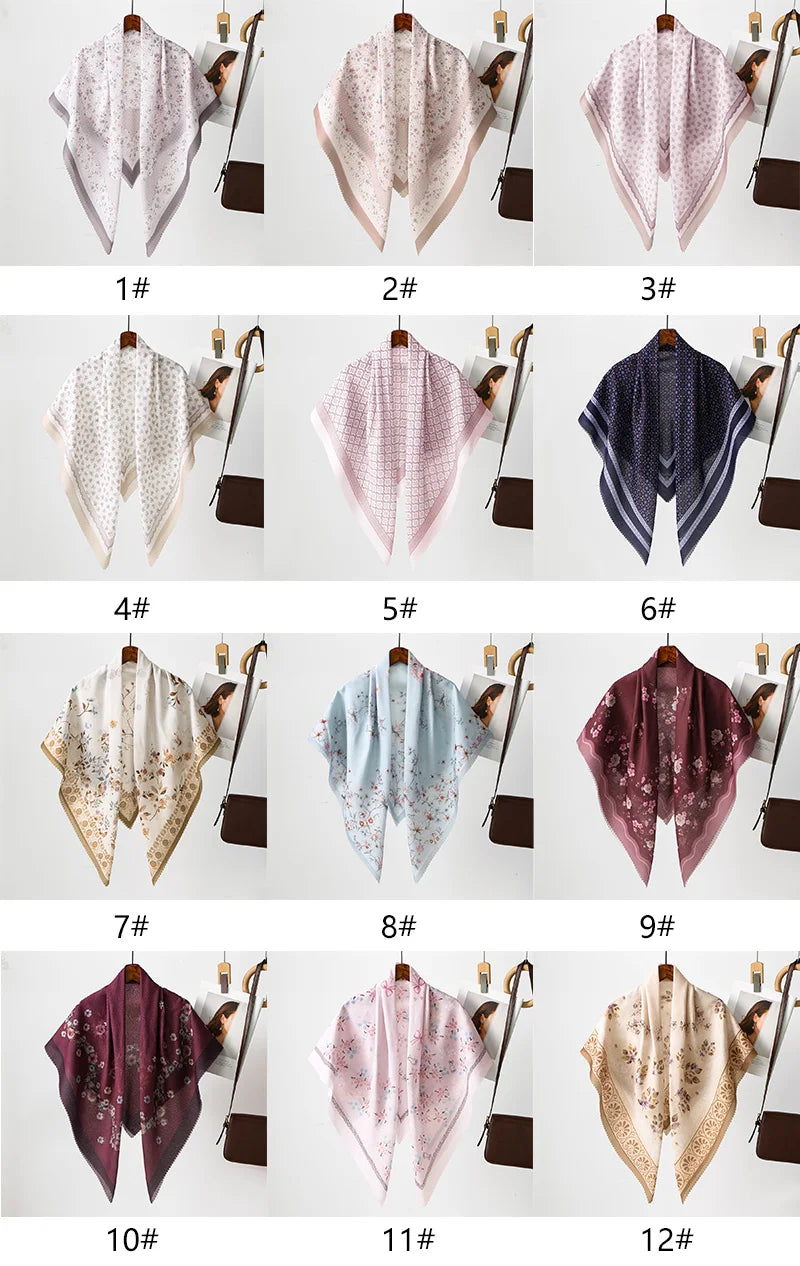 Zwölf Variationen von floralen quadratischen Hijab-Schals an Kleiderständern.