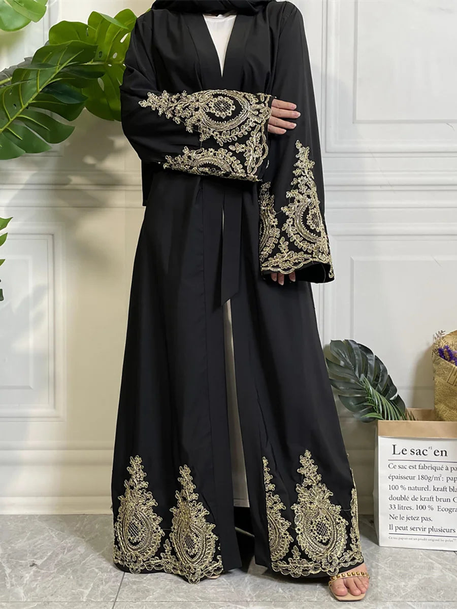 Abaya kaftan de lujo negra para mujeres con bordado dorado en mangas y dobladillo