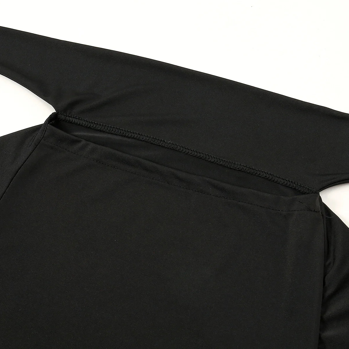 Schwarzes Langarm-Modal-Jersey-Stoff mit Nahtdetail.
