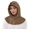 Une femme portant un bonnet hijab couvrant complet de couleur marron.