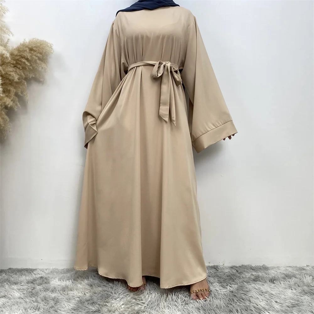 Beige elegante Maxi-Abaya mit langen Ärmeln und Bunddetail