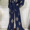 Abaya kaftan élégante bleu marine islamique avec broderie dorée et doublure blanche
