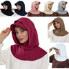 Une femme modélise un bonnet hijab voilé couleur prune foncé et couvrant dans diverses nuances et styles.