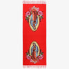 Roter Schal mit zwei bestickten Darstellungen der Jungfrau Maria, umgeben von Blumenmotiven und fransigen Rändern.