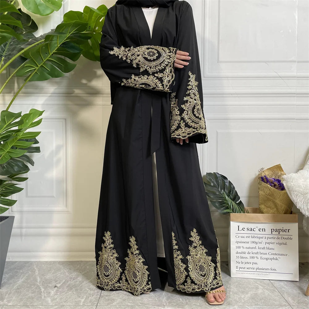 Abaya kaftan de lujo negra para mujeres con bordado dorado y hijab negro