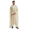 Mann in eleganter beige Jubba-Thobe Kaftan für Gebet und dezente Kleidung.