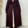 Marooner, fließender, offener Abaya-Kaftan für Frauen über einem weißen Top