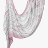 Fließender rosa und weißer Aquarelldruck-Leinen-Baumwoll-Islamischer Schal, elegant drapiert.