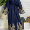 Abaya kaftan de lujo azul marino para mujeres con bordado dorado y cintura atada