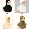Quatre variations de couleurs de foulards instantanés de hijab montrés sur un mannequin.