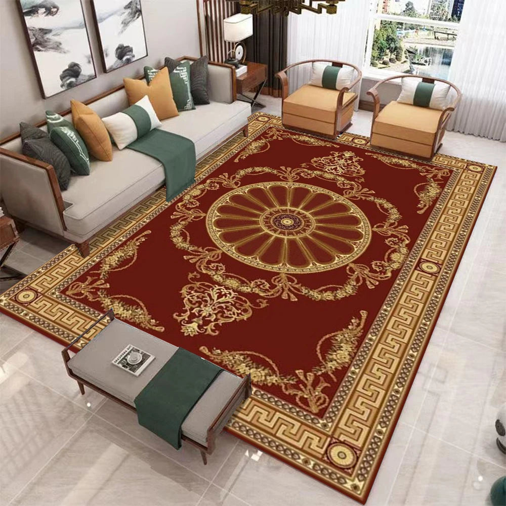 Una gran alfombra turca de inspiración persa en color borgoña intenso con detalles dorados, colocada en una sala de estar.