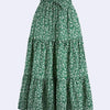 Falda midi bohemia floral verde con cintura fruncida y detalle de volantes a capas.