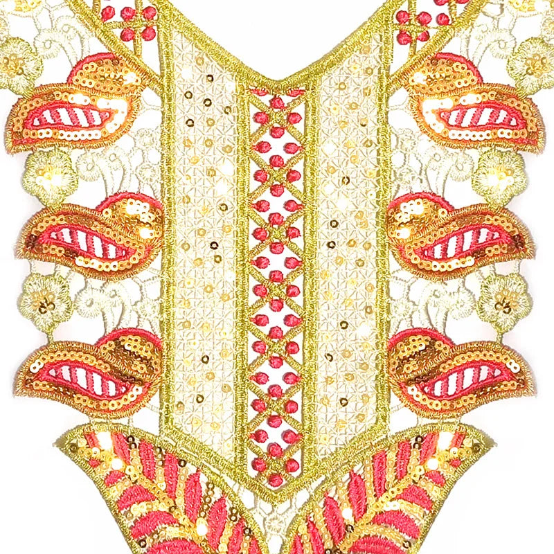 Parche de collar bordado con cuentas hecho a mano en patrones decorativos de dorado y rojo