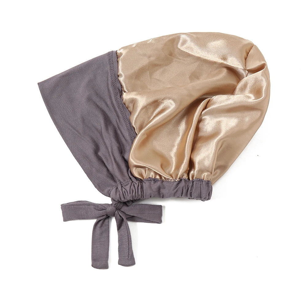 Bonnet hijab en satin double couche instant, gris et or.