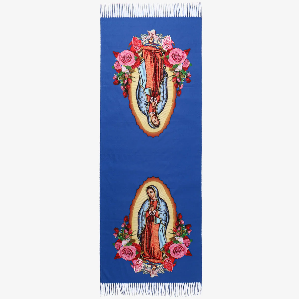 Pañuelo azul con estampado personalizado de la Virgen de Guadalupe con rosas y elementos florales.