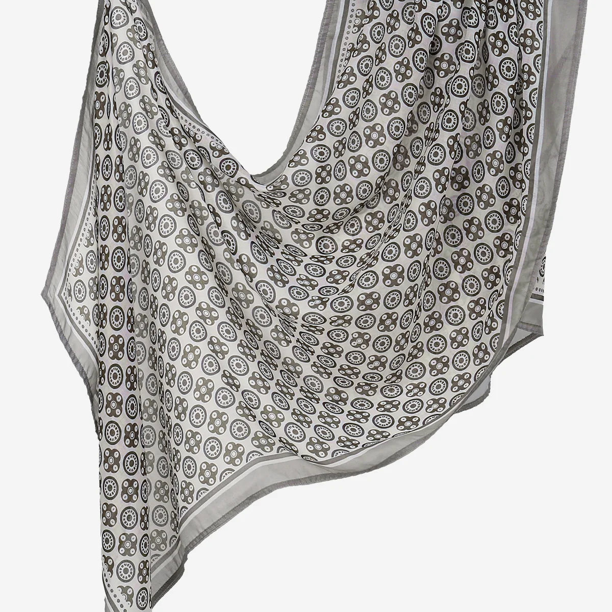 Fließender grau-weißer Aquarelldruck Leinen-Baumwoll-Hijab-Schal elegant drapiert.