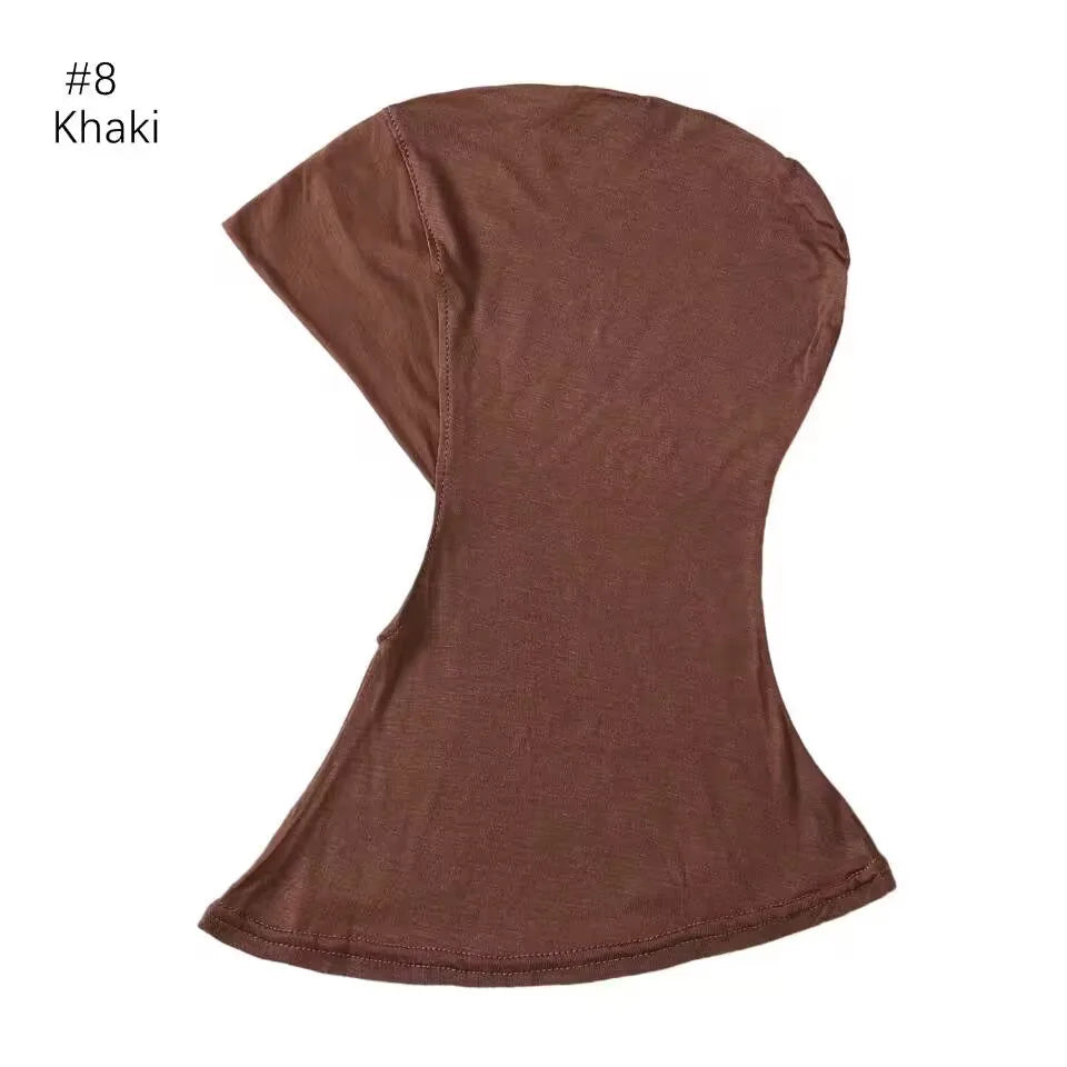 Un foulard ou hijab brun uni et modeste pour femmes.