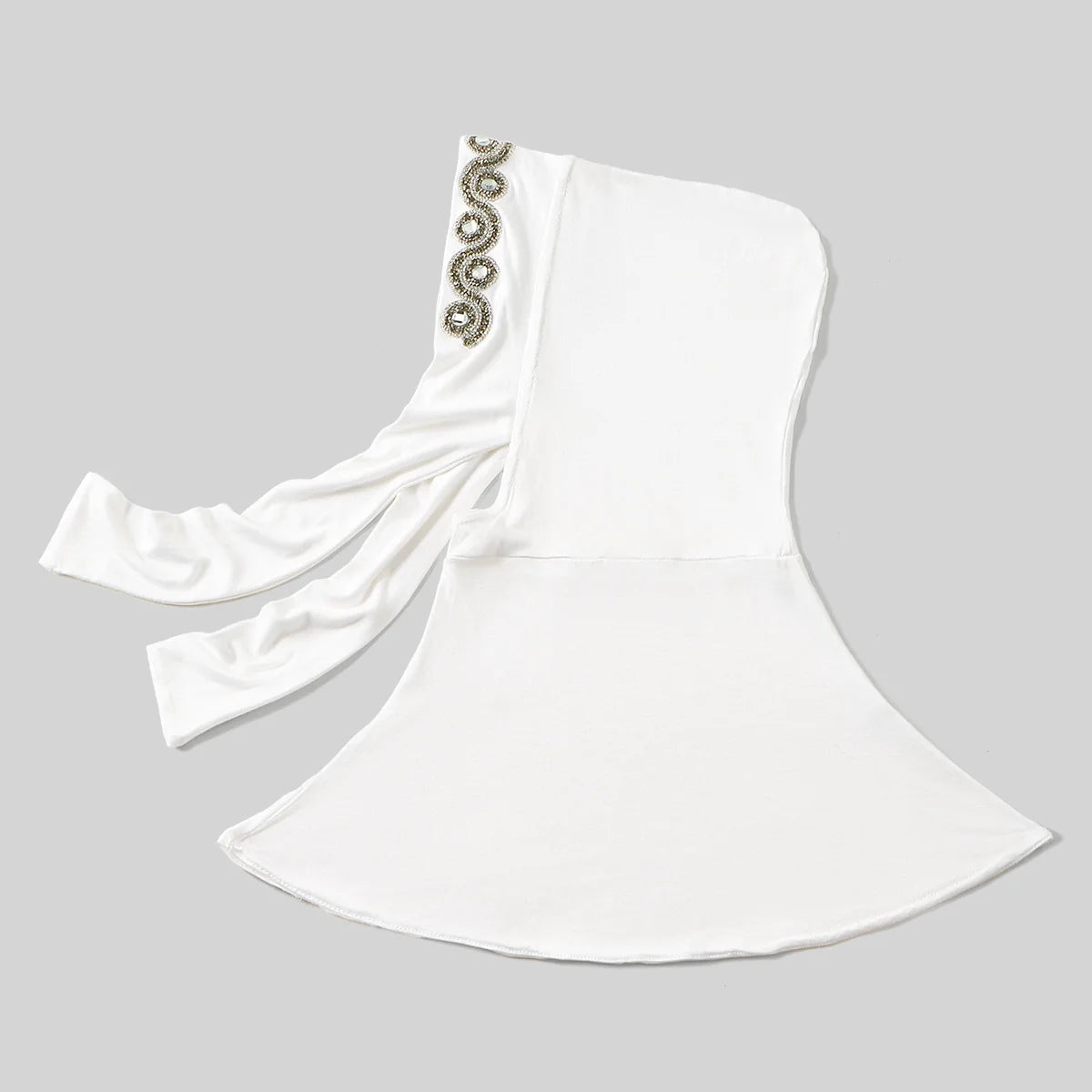Pañuelo elegante blanco de cobertura total con detalle de lazo decorativo