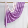 Pañuelo de gasa doble cara degradado, color lavanda y rosa, colgado en una varilla.