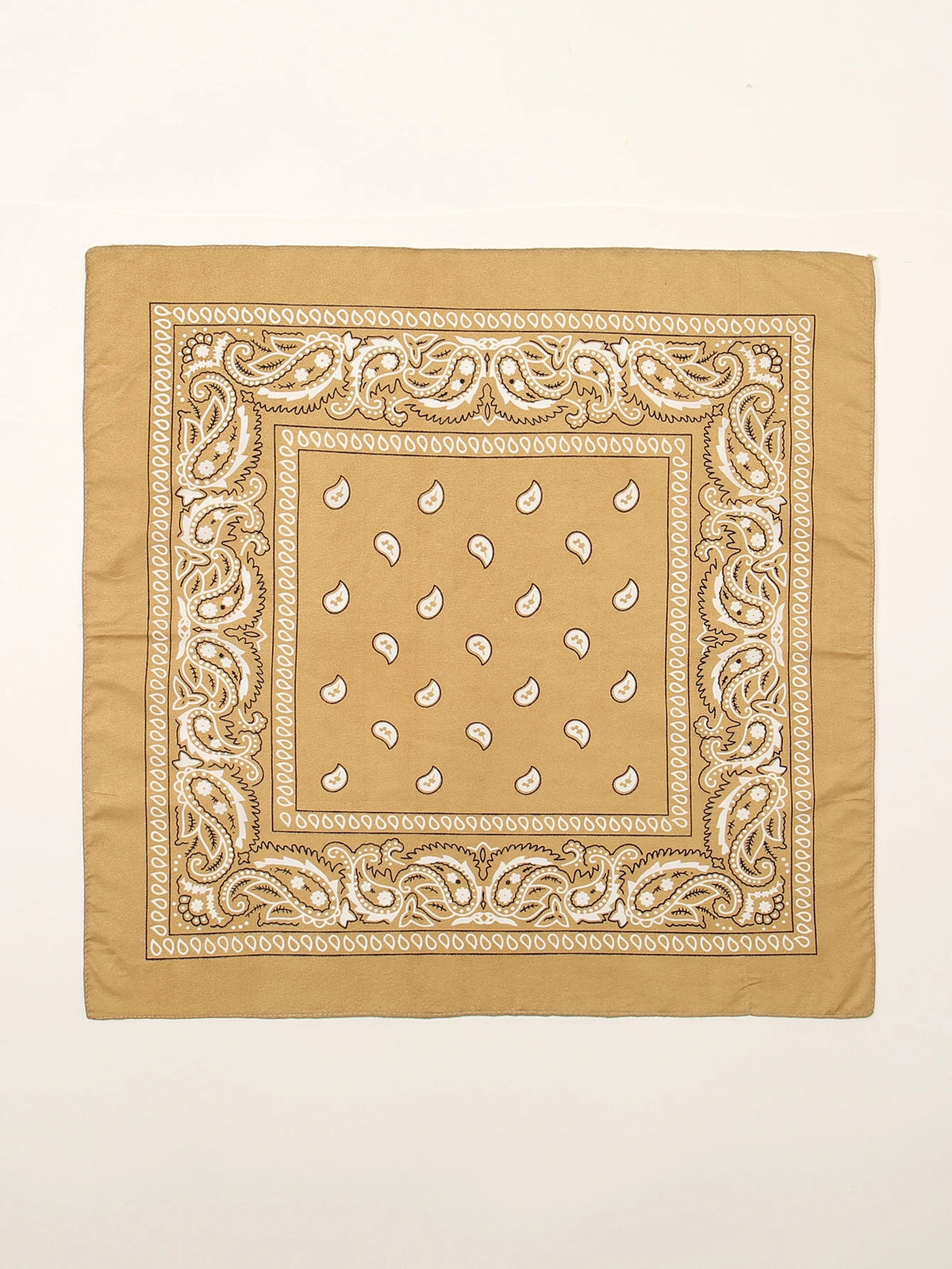 Écharpe en coton beige carrée avec bordure paisley complexe et petits motifs floraux blancs.