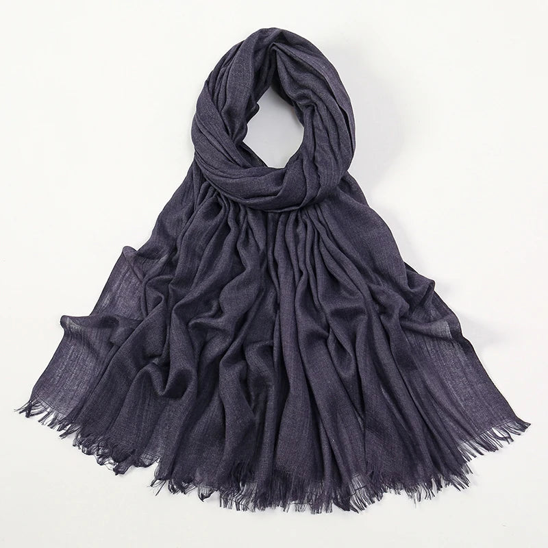 Pañuelo de hijab elegante y fluido de bambú gris oscuro
