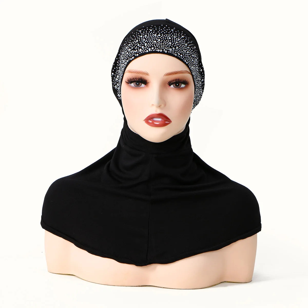 Gorra elegante negra de hijab con lazo, mostrada en maniquí.