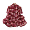 Pañuelo o chal de chifón largo con estampado de tartán rojo intenso y rosa para mujer.